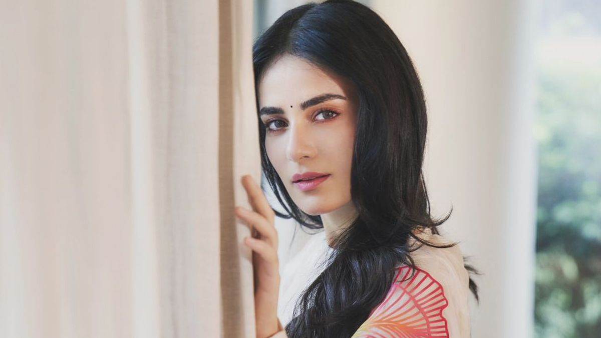 https://www.jagranimages.com/images/newimg/20092024/20_09_2024-radhika_madan__23800598.jpg