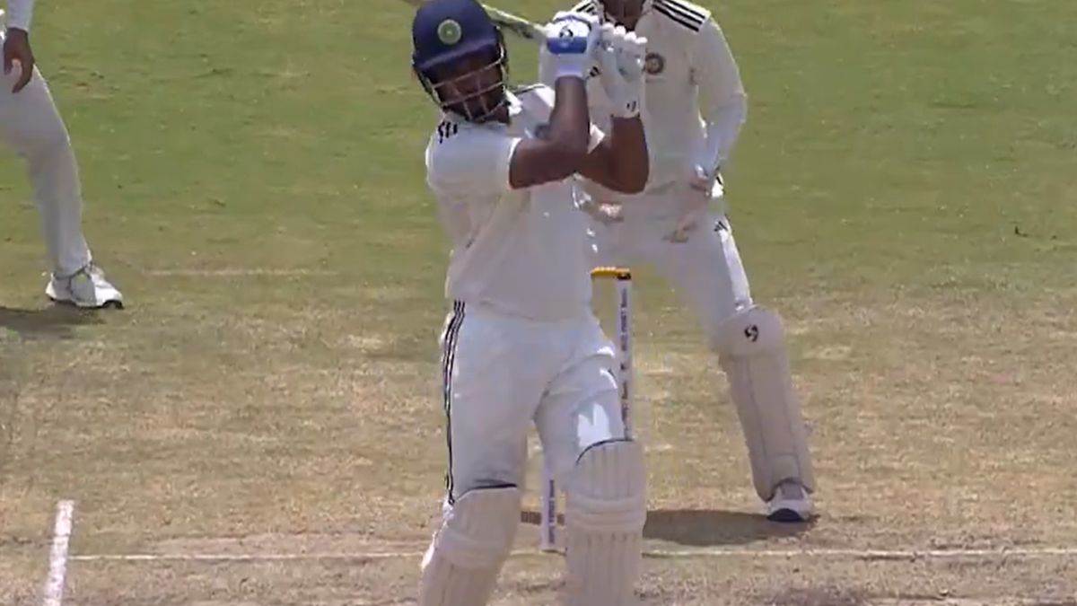 https://www.jagranimages.com/images/newimg/20092024/20_09_2024-sanju_samson_1_23800755.jpg