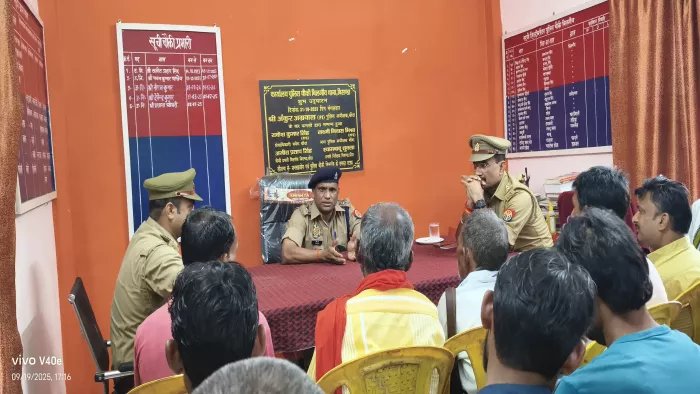 त्योहारों में बनाएं शांति और सौहार्द , एएसपी ने बिलगांव चौकी में लगाई चौपाल