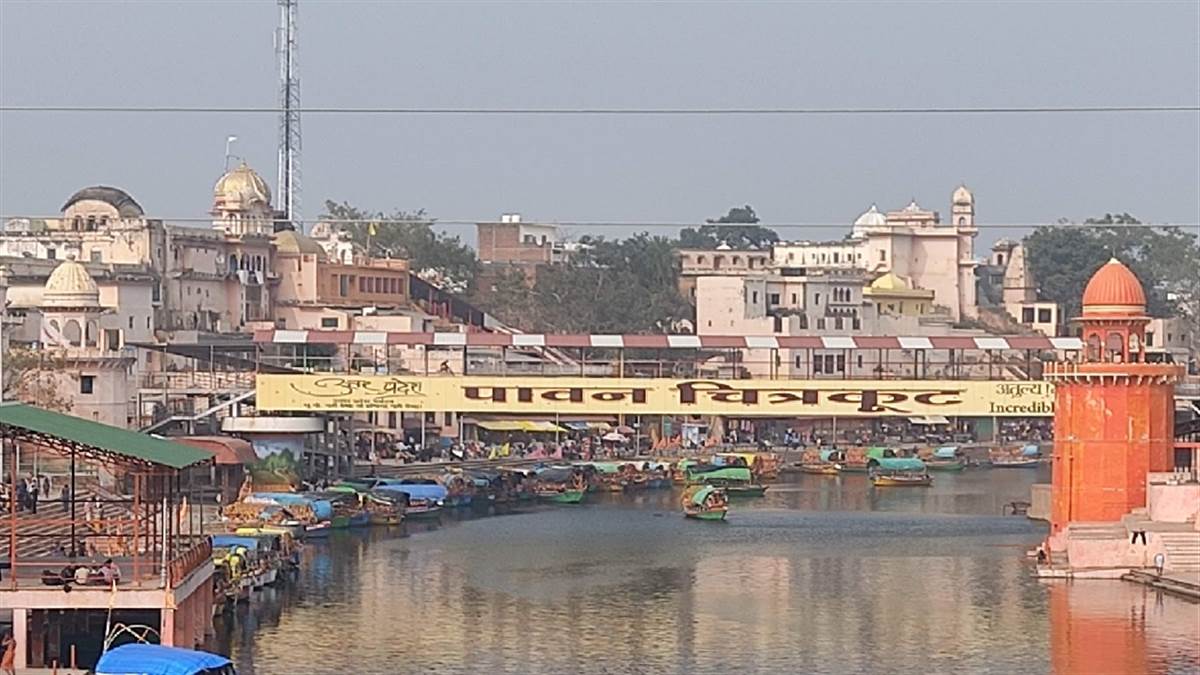 https://www.jagranimages.com/images/newimg/20092025/20_09_2025-19crt_4_19092025_304.jpg