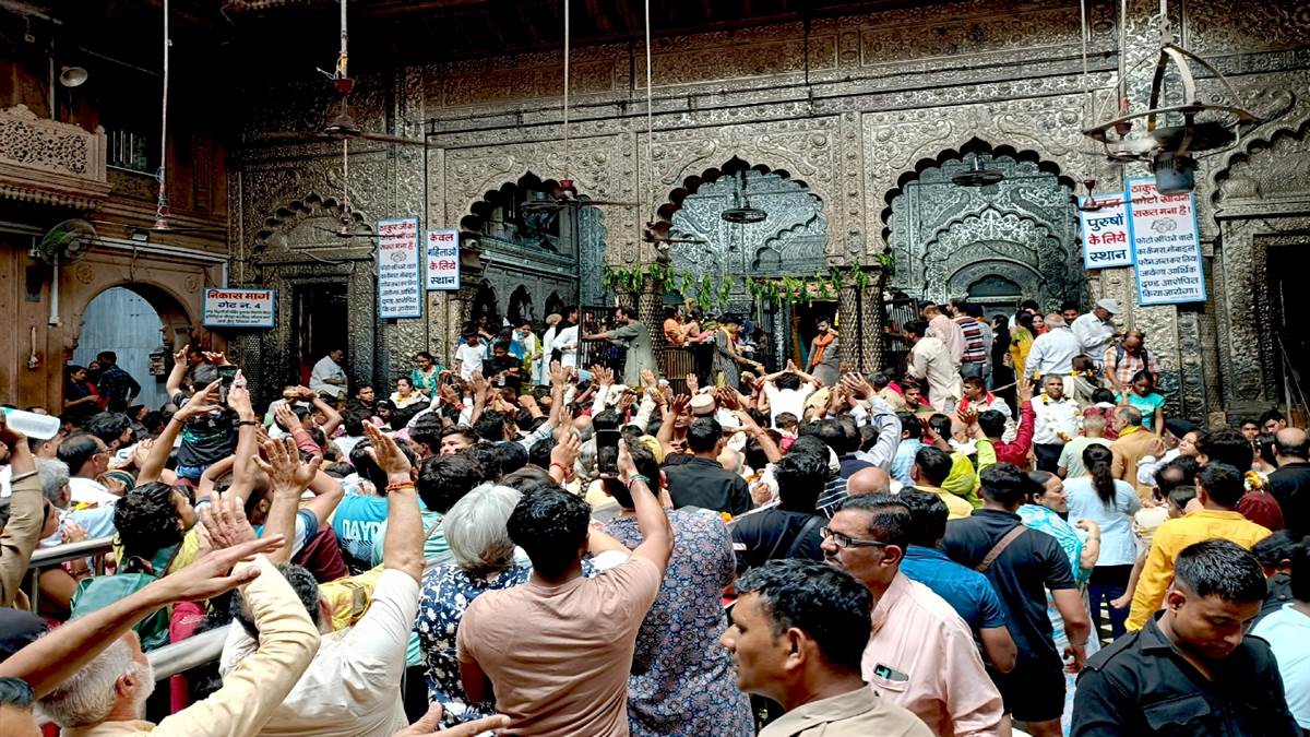 https://www.jagranimages.com/images/newimg/20092025/20_09_2025-19mth_90_19092025_453.jpg