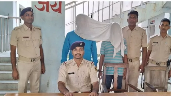 अरवल में दो हथियार तस्कर गिरफ्तार, बंदूक व 99 कारतूस जब्त