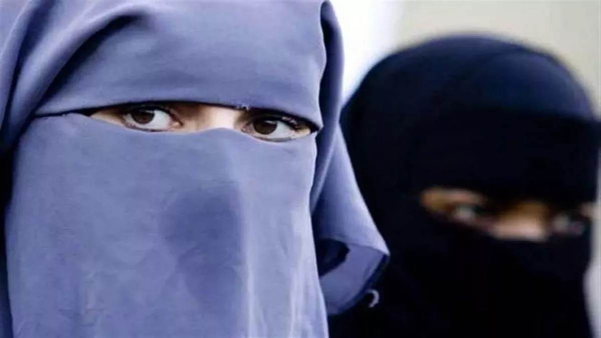 https://www.jagranimages.com/images/newimg/20092025/20_09_2025-burka_24054168.jpg