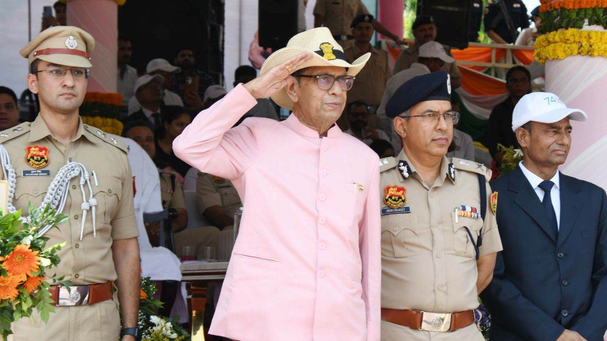 https://www.jagranimages.com/images/newimg/20092025/20_09_2025-dgp_24054252.jpg