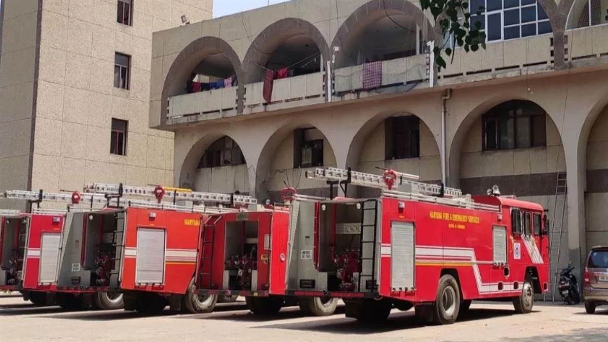 https://www.jagranimages.com/images/newimg/20092025/20_09_2025-fire_station_24053547.jpg