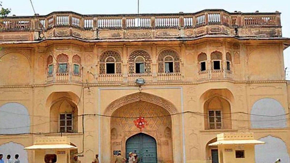 https://www.jagranimages.com/images/newimg/20092025/20_09_2025-jaipur_central_jail__24053668.jpg
