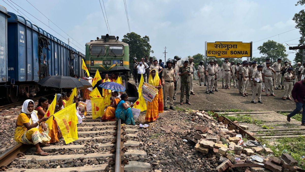 https://www.jagranimages.com/images/newimg/20092025/20_09_2025-jharkhand_rail_24053729.jpg