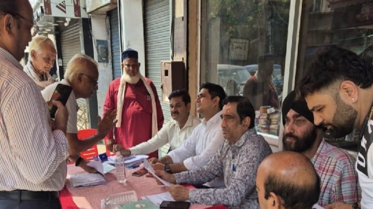 https://www.jagranimages.com/images/newimg/20092025/20_09_2025-kanpur_nagar_nigam_house_tax_camp_24054186.jpg