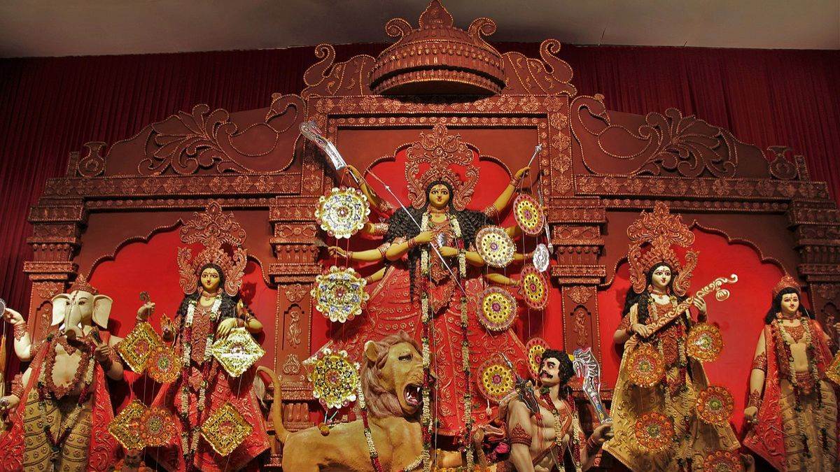 https://www.jagranimages.com/images/newimg/20092025/20_09_2025-maa_durga_24053724_141956635.jpg