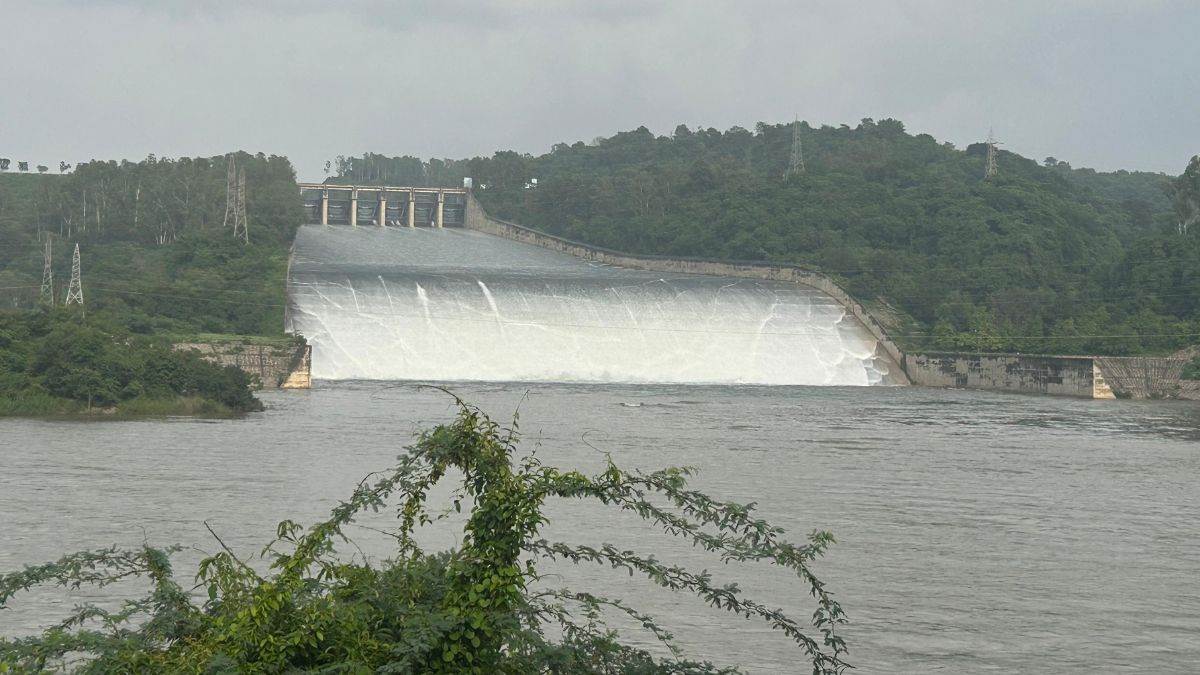 https://www.jagranimages.com/images/newimg/20092025/20_09_2025-pong_dam_flood_alert_24053752.jpg