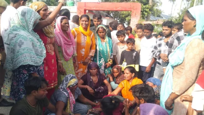 युवक की लाठी-डंडों से पीटकर हत्या, हाईवे पर बवाल