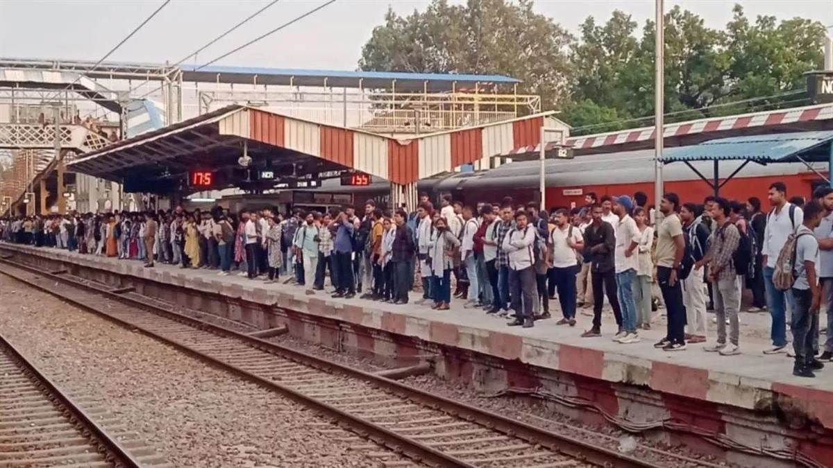 https://www.jagranimages.com/images/newimg/20092025/20_09_2025-raebareli_railway_station_1_24053883.jpg