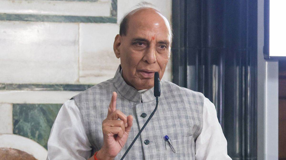 https://www.jagranimages.com/images/newimg/20092025/20_09_2025-rajnath_24053303_02925669.jpg