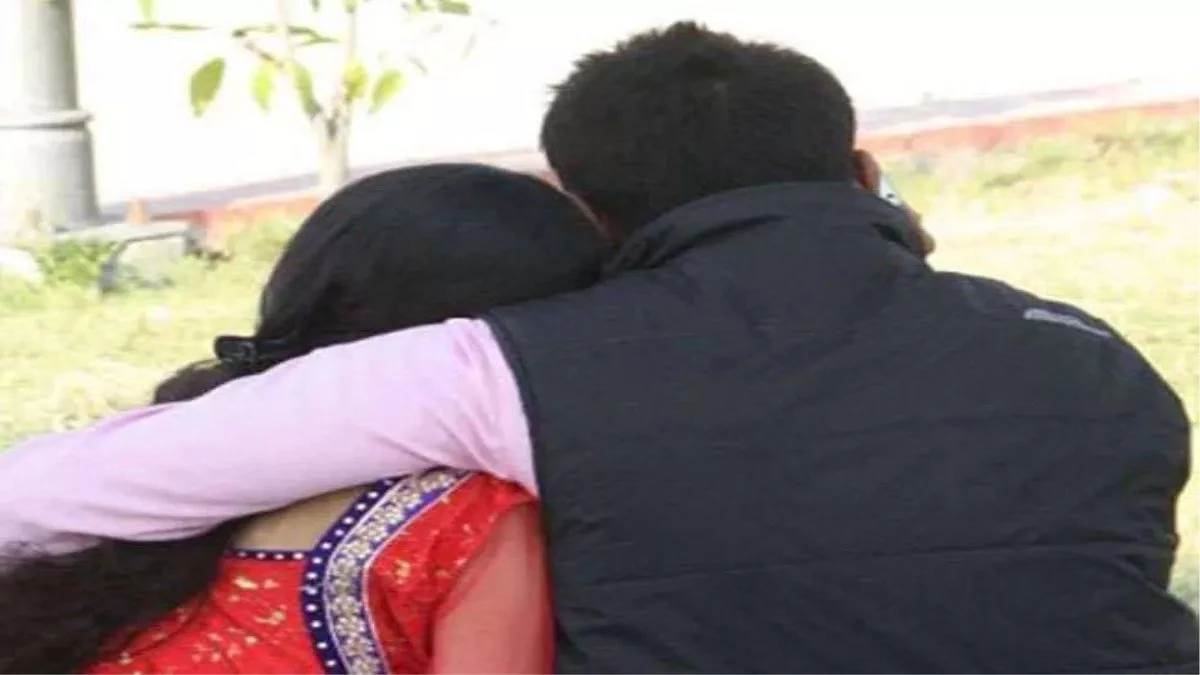 https://www.jagranimages.com/images/newimg/20092025/20_09_2025-wife_24053965_16264658.jpg