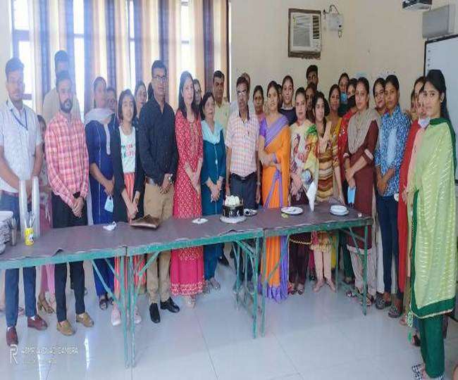 मुल्लांपुर दाखा के गोल्डन अर्थ स्कूल को मिली 12वीं कक्षा की आइसीएसई