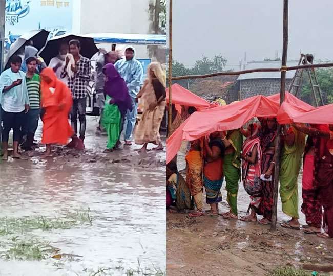 बारिश के बीच मतदान के लिए पहुंचते लोग व बूथ पर लगी कतार। तस्‍वीरें: जागरण।