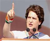 जिलाध्यक्ष से मारपीट के बावजूद कांग्रेसी पोस्टमार्टम हाउस पर डटे हुए हैं।