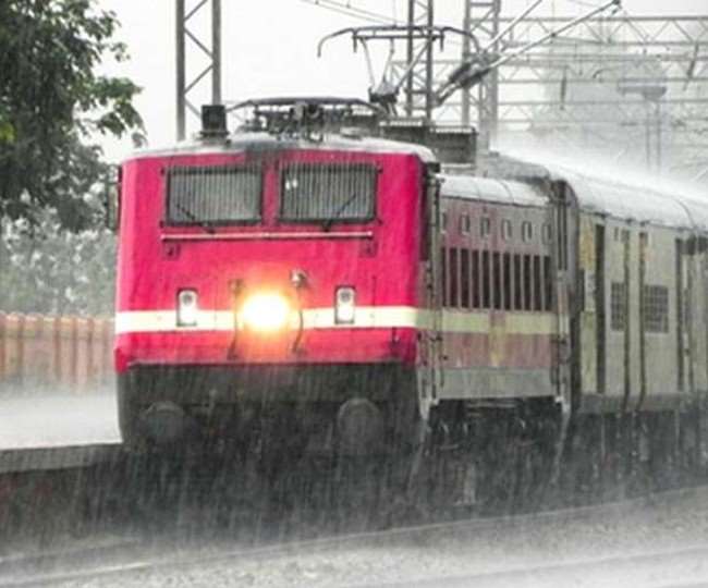 Rain In Bihar: महानंदा में उफान-जोगबनी स्टेशन पर जलजमाव