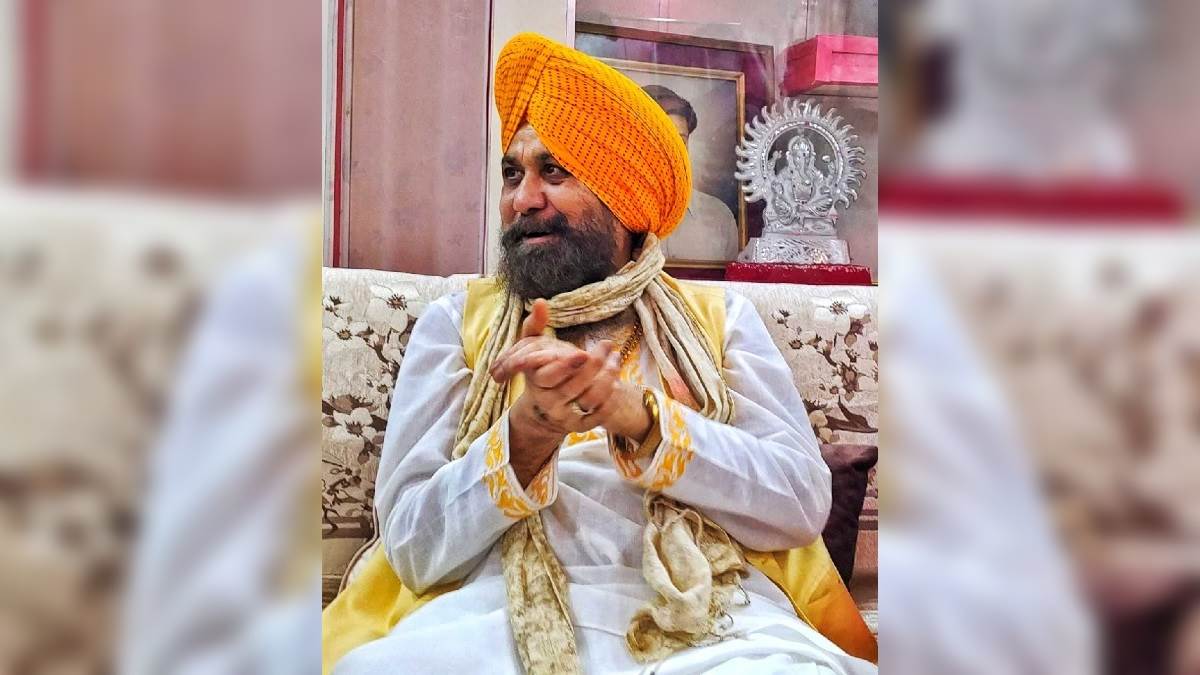 उन्नाव में भजन गायक लखबीर सिंह लाखा ने बताया कैसे हुई गायन की शुरुआत ...