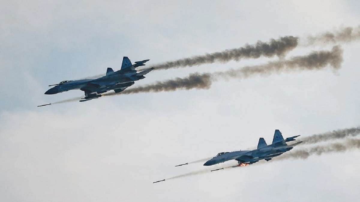 https://www.jagranimages.com/images/newimg/20102022/20_10_2022-russian-jets11_23154083_23331438.jpg