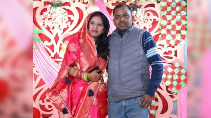 Karwa Chauth 2024: अपनी पत्नी गरिमा के साथ राजेश कुमार। सौजन्य: स्वयं द्वारा