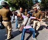 JNU Students Protest: जानिए आखिर क्यों देश का यह नामीगिरामी विश्वविद्यालय अपनी गरिमा खोता जा रहा