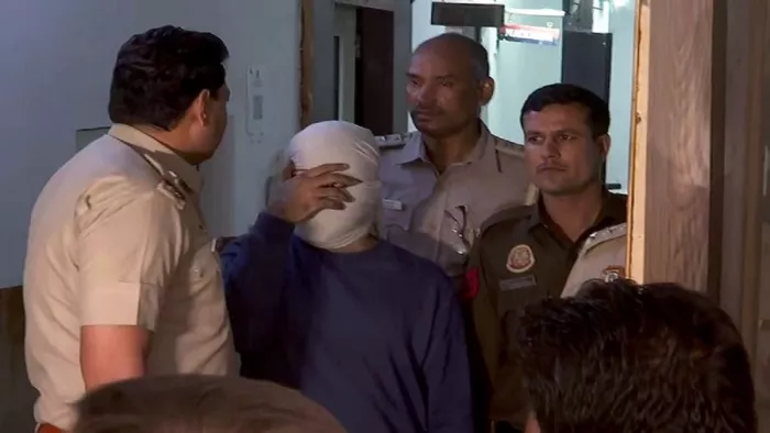 Shraddha Murder Case: अब तक आफताब के पिता तक नहीं पहुंच सकी पुलिस