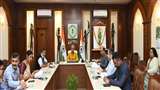 मुख्यमंत्री ने नगर एवं ग्राम निवेश विभाग के अधिकारियों को दिए निर्देश।