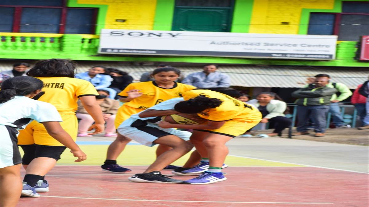 https://www.jagranimages.com/images/newimg/20112022/20_11_2022-games_in_kangra_23217045.jpg