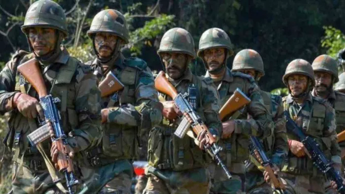 सेना ने युद्ध में घायल सैनिकों को दिए 10 मॉडिफाइड स्कूटर (फाइल फोटो)।
