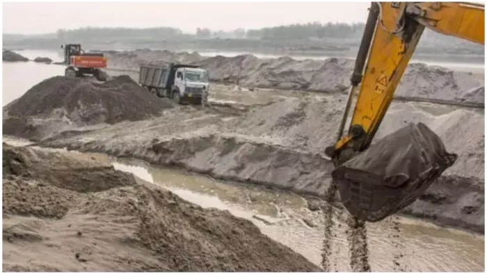 बिहार के इस जिले में होगी 32 बालू घाटों की नीलामी, निकलेगा 200 करोड़ से ज्यादा का टेंडर