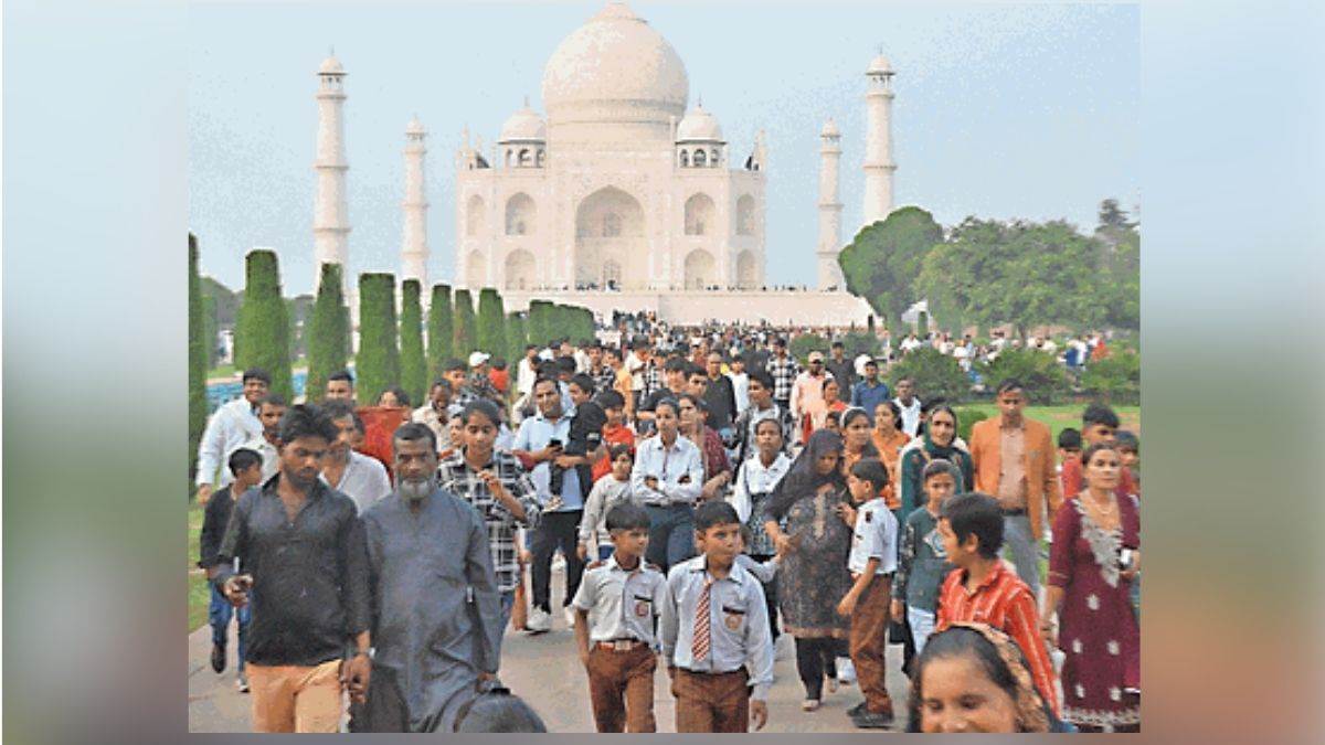 taj mahal entry without ticket granted on first day of world heritage week