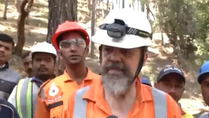 उत्तरकाशी पहुंचे अंतरराष्ट्रीय टनलिंग विशेषज्ञ अर्नाल्ड डिक्स, बोले- 'हम उन्हें बाहर निकालने जा रहे हैं"