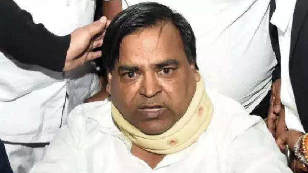 https://www.jagranimages.com/images/newimg/20112024/20_11_2024-gayatri_prajapati_23834164.jpg