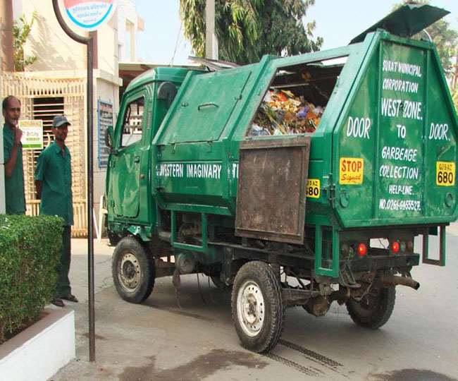 पांच किग्रा प्लास्टिक कचरा देने पर मिलेगा 30 रुपये के चपाती-सब्जी के कूपन।