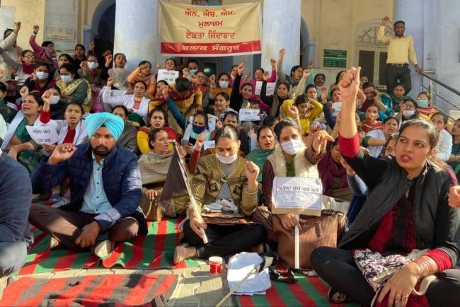 government chr39 chr39 s indifference nhm workers staged a dharna in the hospital