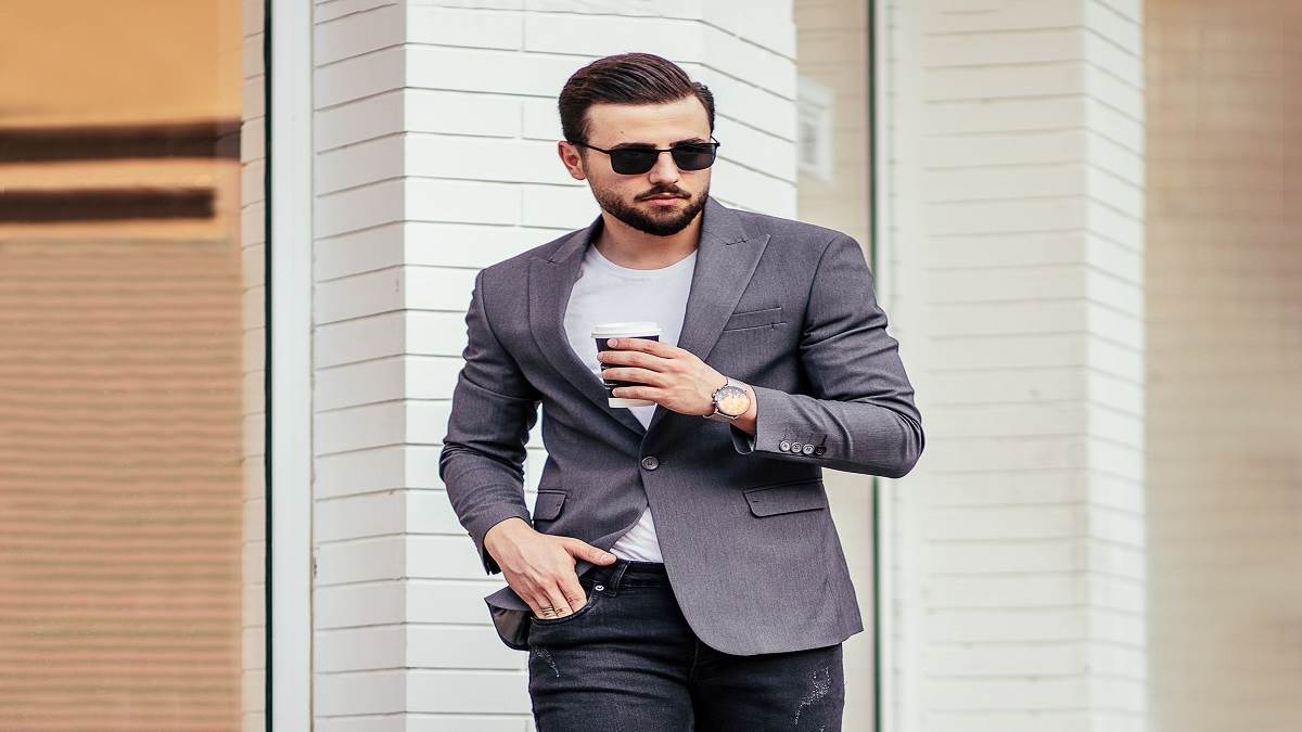 5 Best Blazer For Men: इन स्टाइलिश ब्लेजर को पहनकर लगेंगे माचो मैन! पार्टी और फंक्शन में होंगे आप ही के चर्चे