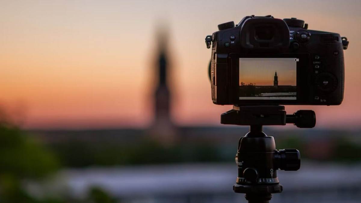 Best Camera For photography: फोटोग्राफी व कंटेंट क्रिएशन का है शौक? इनकी खासियत और कीमत उड़ा देगी होश