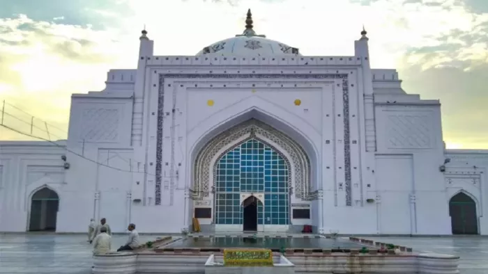 ज्ञानवापी की तरह बदायूं की जामा मस्जिद का सर्वे कराने की अर्जी