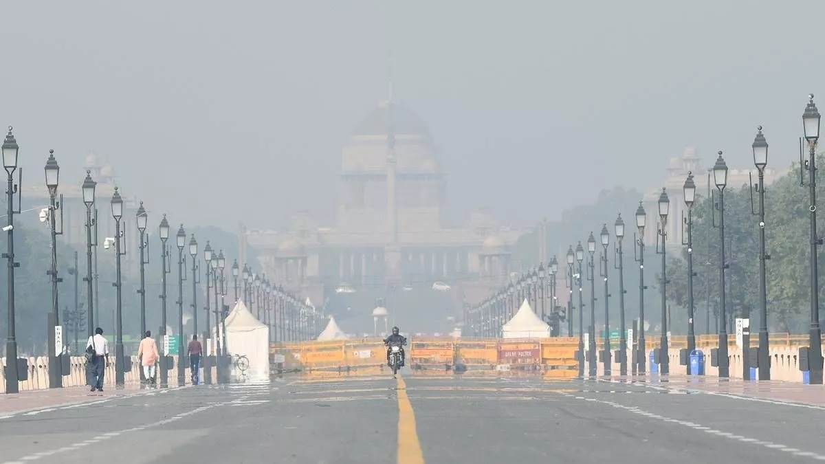 ncr delhi air pollution aqi reaches 300 many the air of delhi ncr improved due to wind