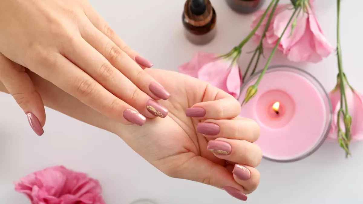 Make Your Nails Strong: क्या आप भी जल्दी नाखून टूटने से रहते हैं परेशान?  जानिए ये टिप्स और बनाइये अपने नाखूनों को मजबूत | News Track in Hindi