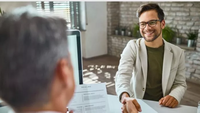 Interview Ias Image IAS Interview Tips: यूपीएससी इंटरव्यू में न करें ये गलतियां, सफलता पाने ...