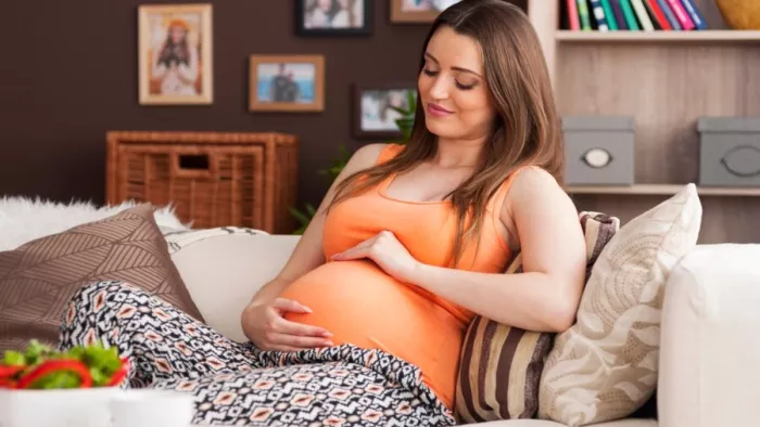 सर्दियों में डिलीवरी डेट है, तो इन तरीकों से रखें अपना ख्याल