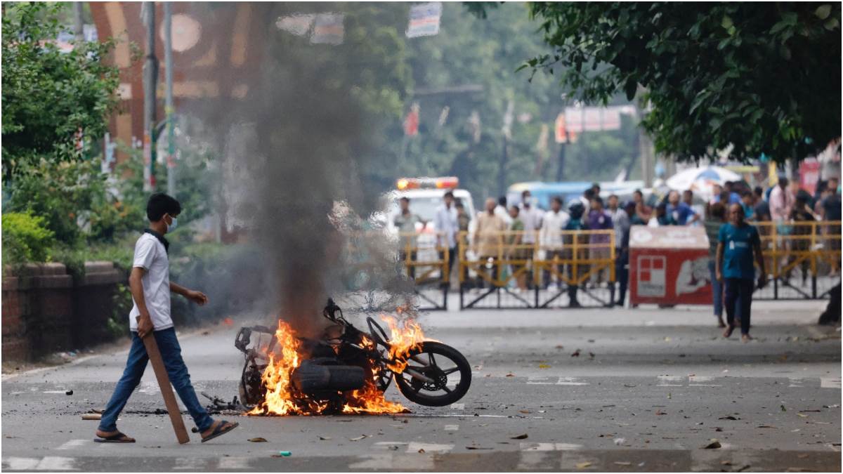 https://www.jagranimages.com/images/newimg/20122024/20_12_2024-bangladesh_violence_1_23852655.jpg