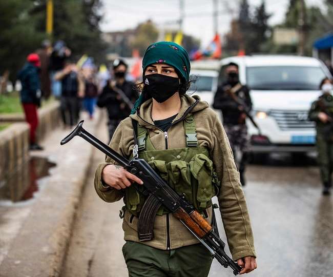 Khaskhabar/भारत ने संयुक्त राष्ट्र (United Nations) में चिंता व्यक्त करते हुए कहा है कि सीरिया (Syria) में संघर्ष में शामिल विदेशी लड़ाके भाड़े के सैनिक के रूप में अन्य स्थानों पर चले गए हैं. ऐसे में नई दिल्ली ने रेखांकित किया कि पश्चिम एशियाई देश के हितों के लिए वह सुरक्षा परिषद में रचनात्मक भूमिका निभाने के लिए तैयार है.