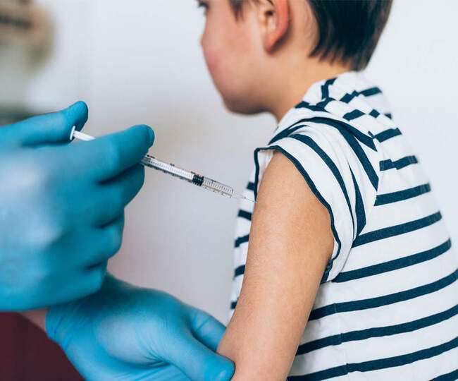 टीका को ले किशोरों में उत्साह, तीन जिलों में आधे से अधिक को लग चुकी पहली डोज