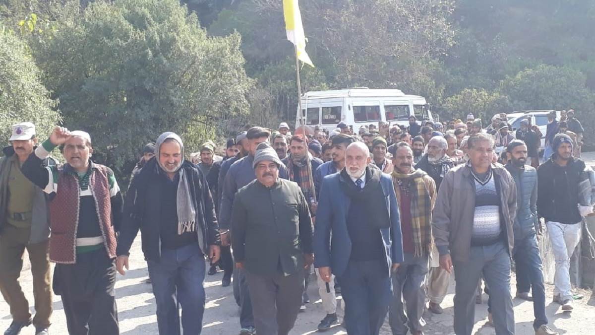 https://www.jagranimages.com/images/newimg/21012023/21_01_2023-azad_party_23304428.jpg
