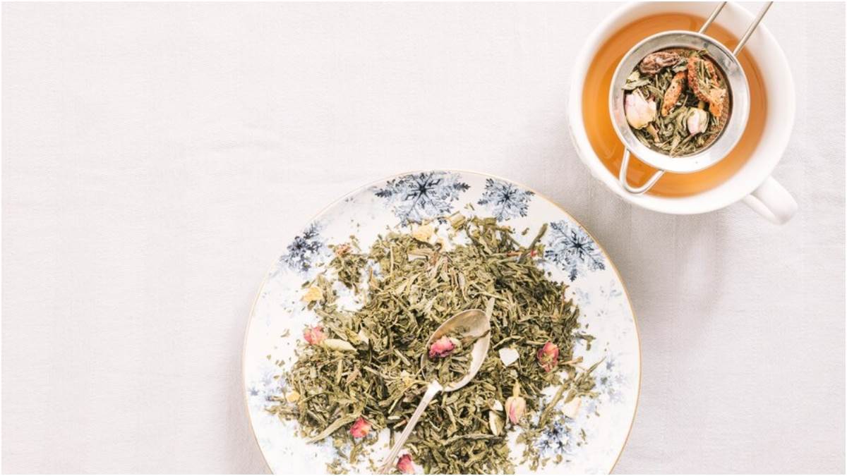 https://www.jagranimages.com/images/newimg/21012023/21_01_2023-leftover_tea_leaves_23303815.jpg