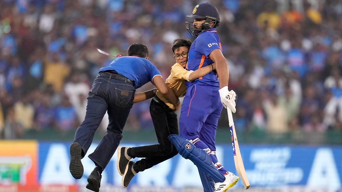 https://www.jagranimages.com/images/newimg/21012023/21_01_2023-rohit_sharma_fan_23304598.jpg