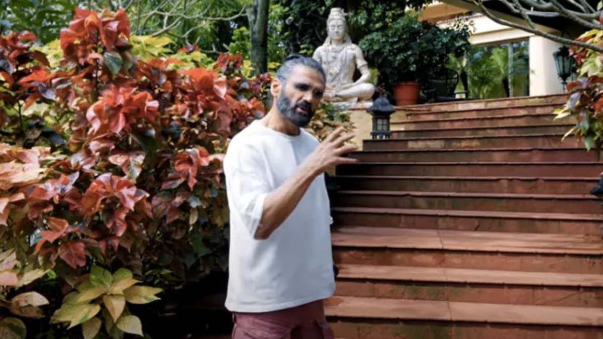 Suniel Shetty House Inside Video: पहली बार सुनील शेट्टी ने दिखाई अपने आलीशान बंगले की झलक, हर कोना है बेहद खास